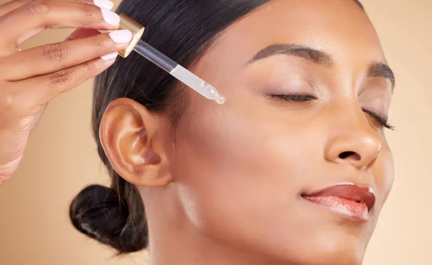 Jak łączyć retinol i kwas hialuronowy bez podrażnień?