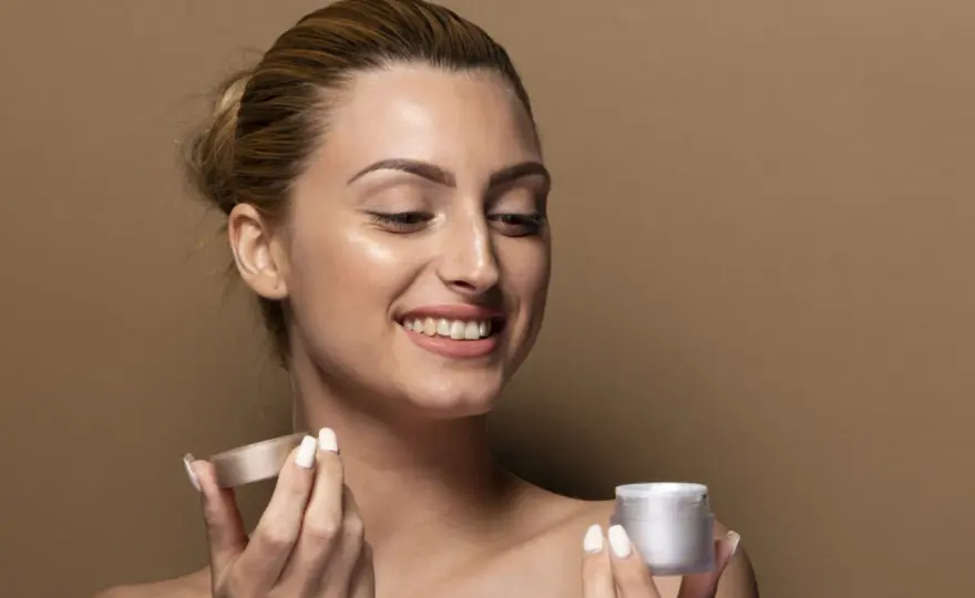 Retinol a witamina C - Jak łączyć ten duet bez podrażnień?