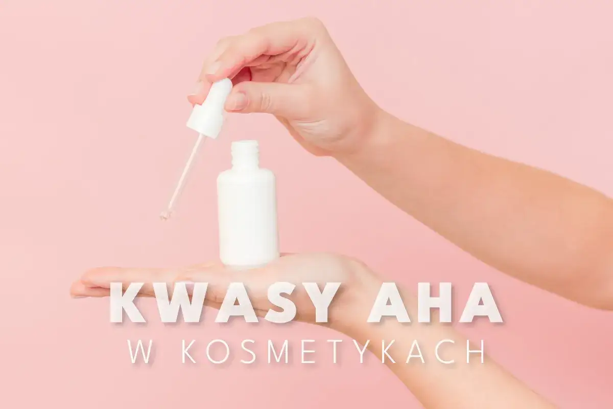 Dwie dłonie trzymają białą buteleczkę z pipetą. Tekst 